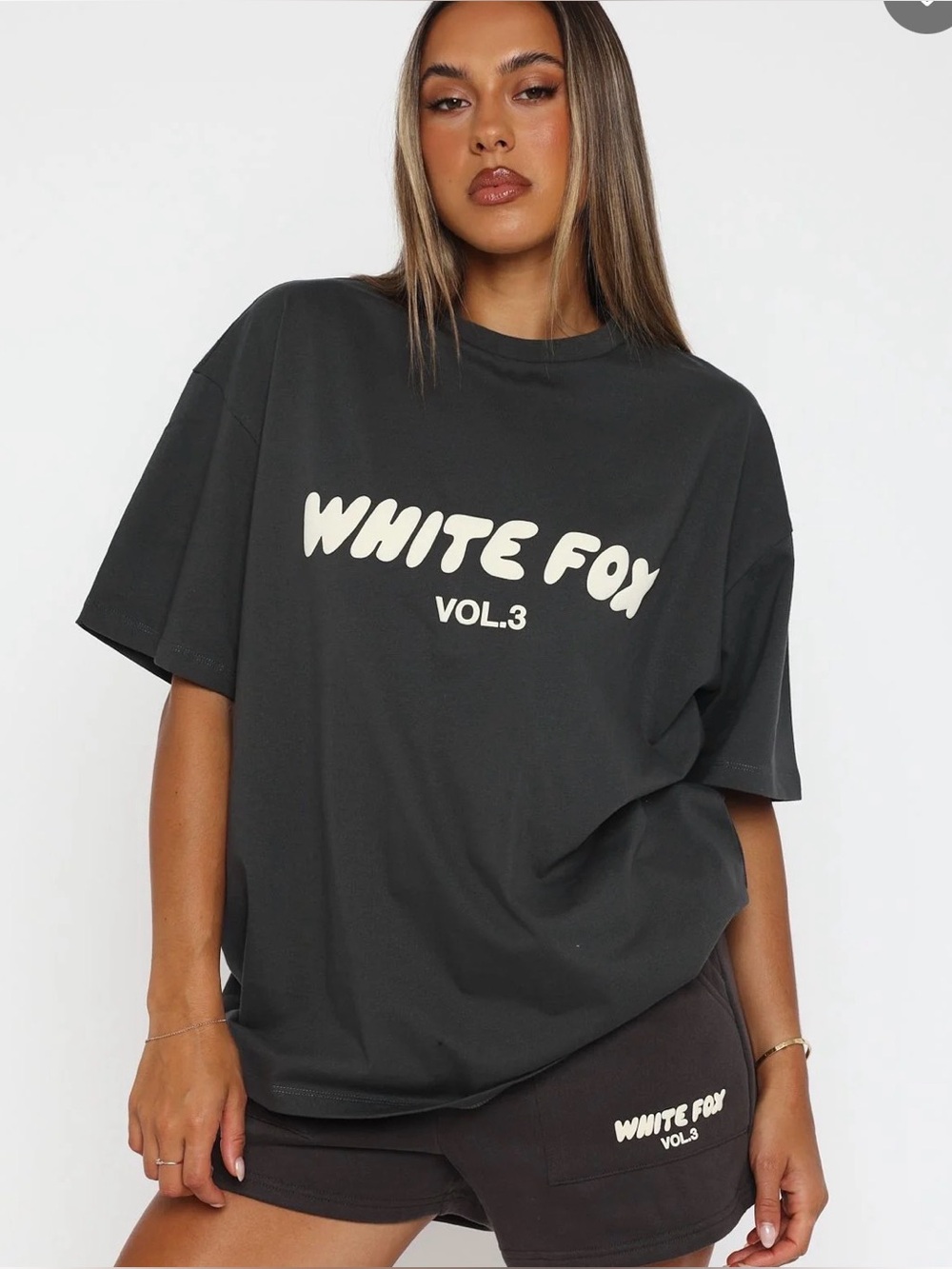 White Fox Offstage Oversized Tee Shadow - Size XS/S